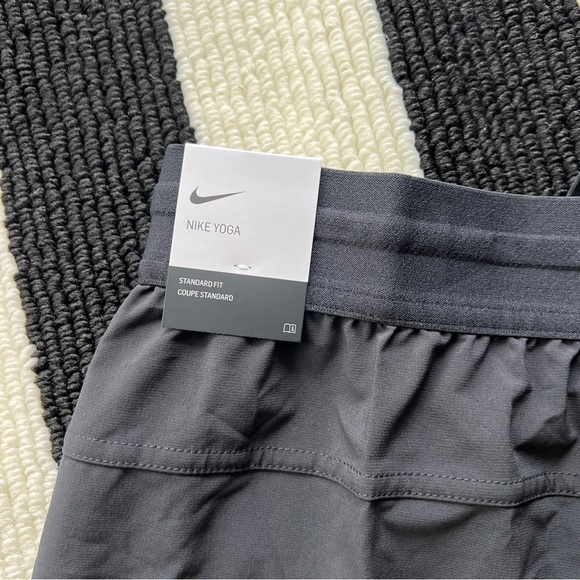 Nike Men's Black Training Athletic Shorts NWT - Picture 5 of 7